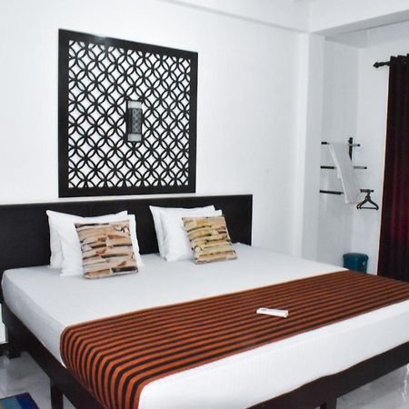 Myr-O Homestay Kombichankulama Extérieur photo