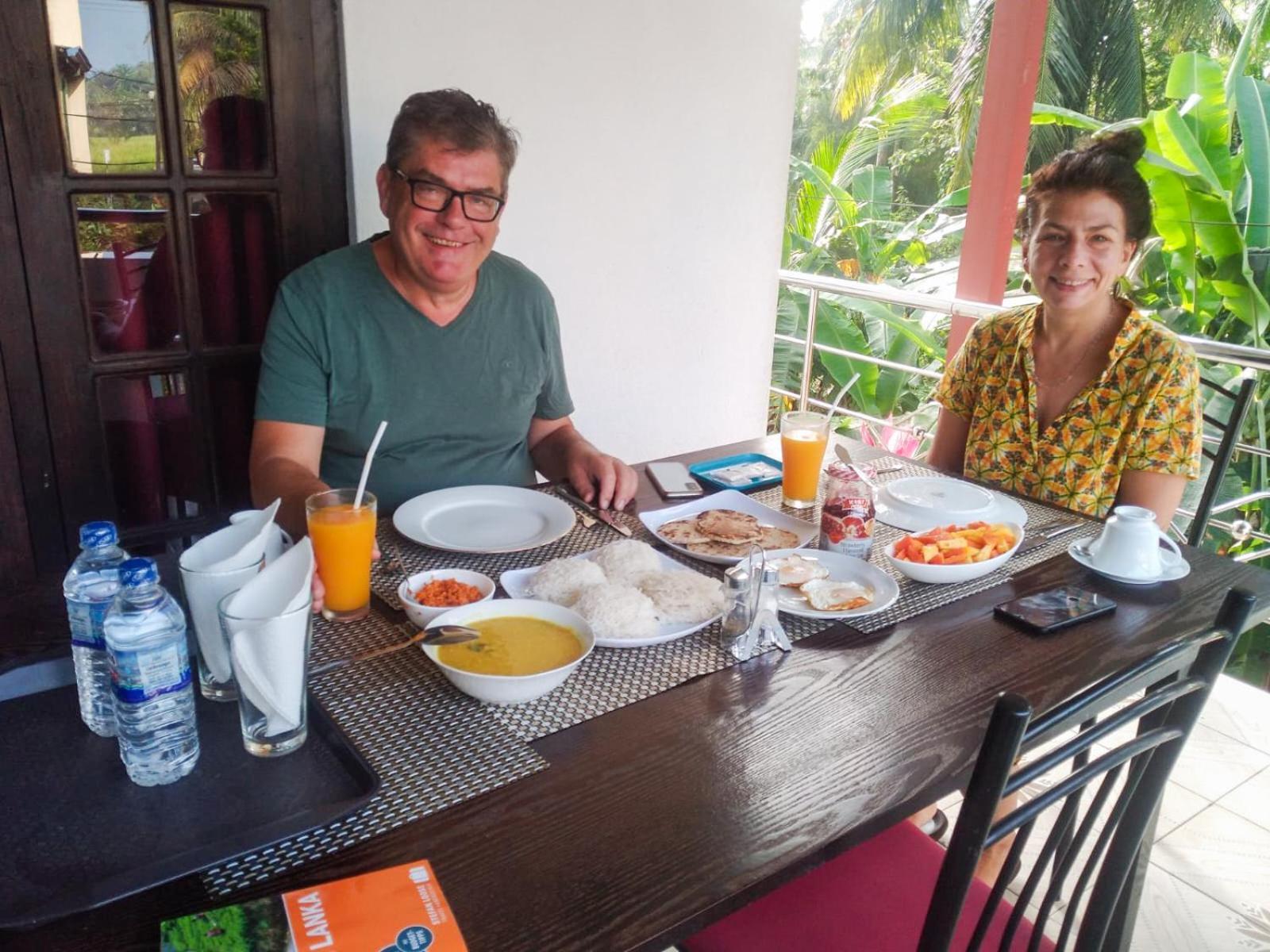 Myr-O Homestay Kombichankulama Extérieur photo