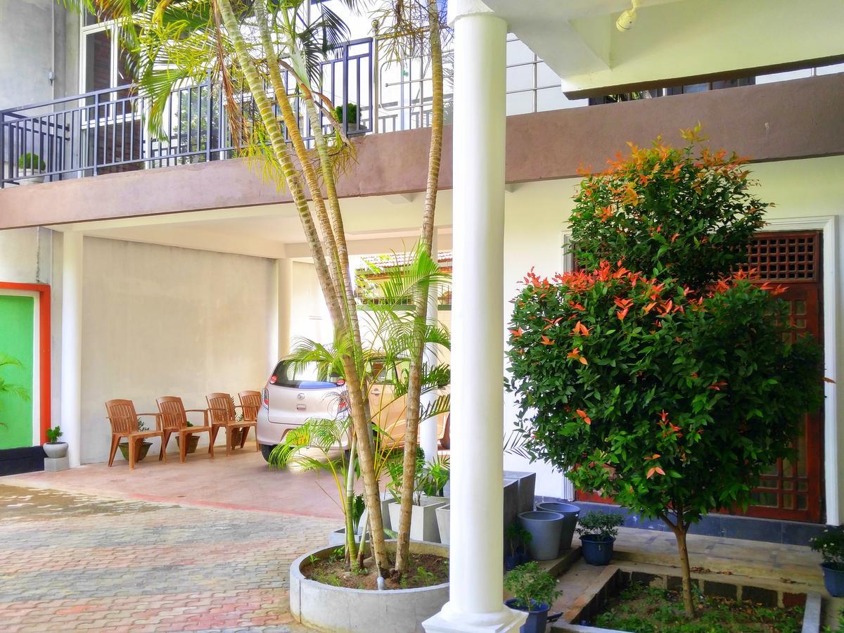Myr-O Homestay Kombichankulama Extérieur photo