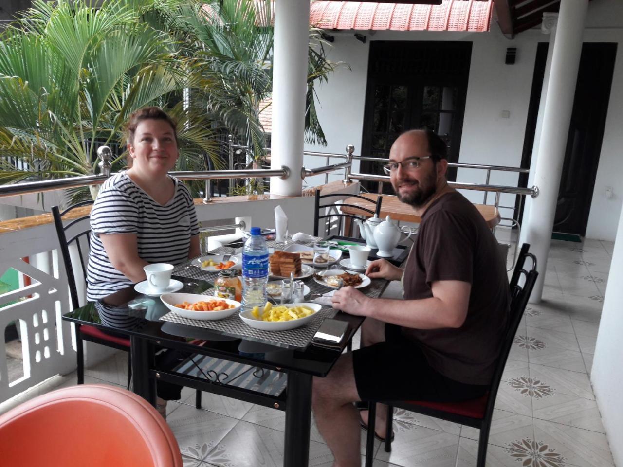 Myr-O Homestay Kombichankulama Extérieur photo