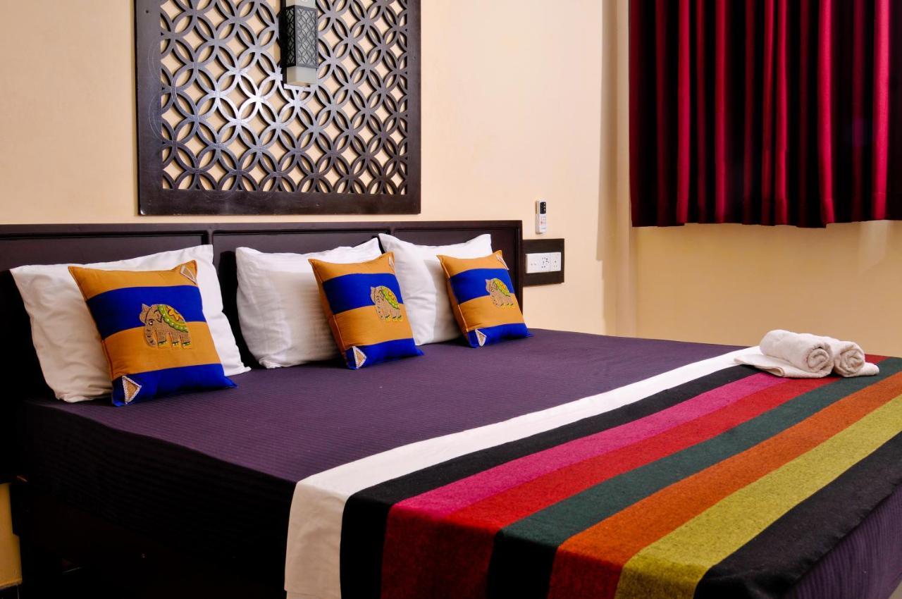 Myr-O Homestay Kombichankulama Extérieur photo