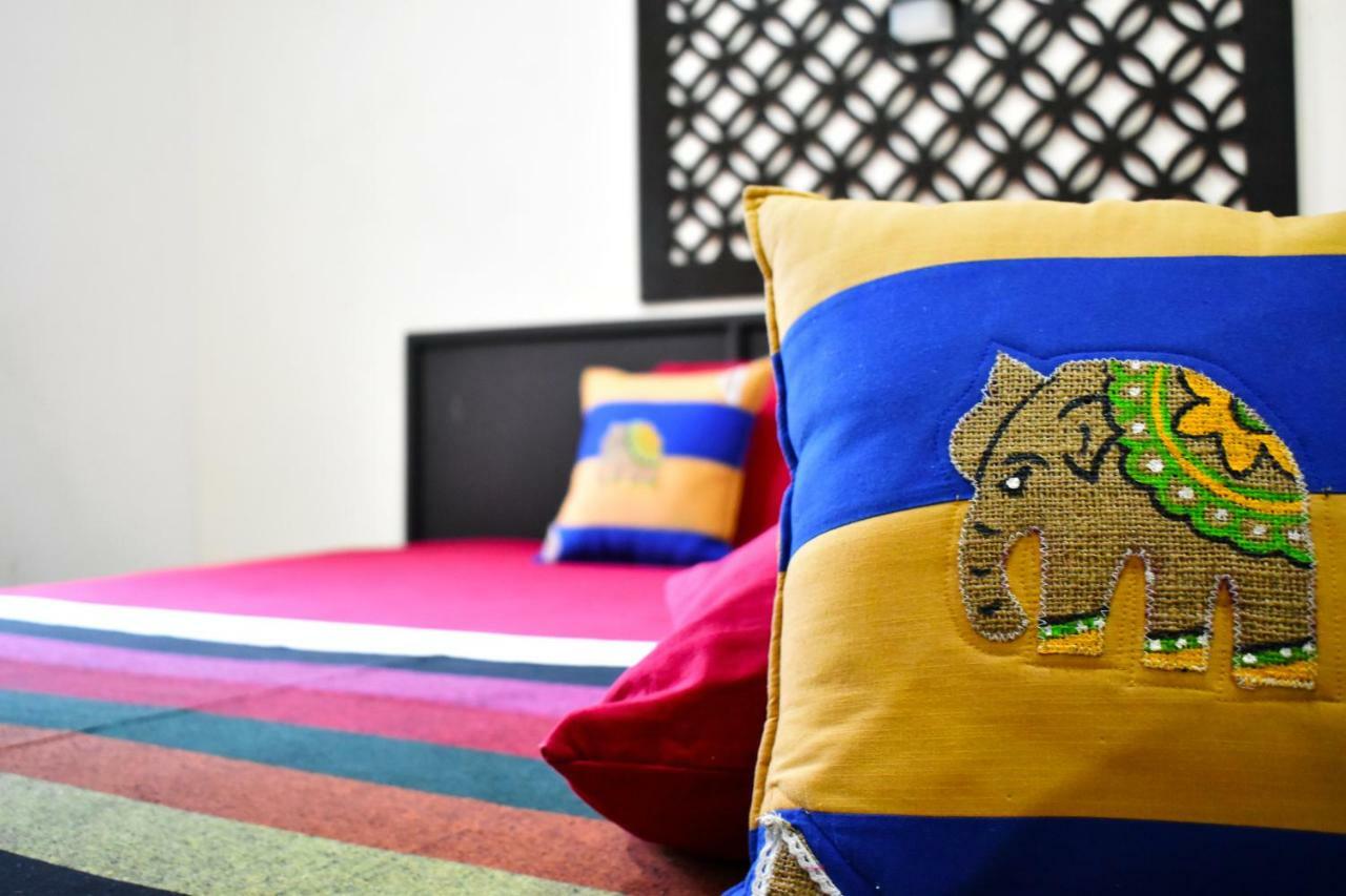 Myr-O Homestay Kombichankulama Extérieur photo